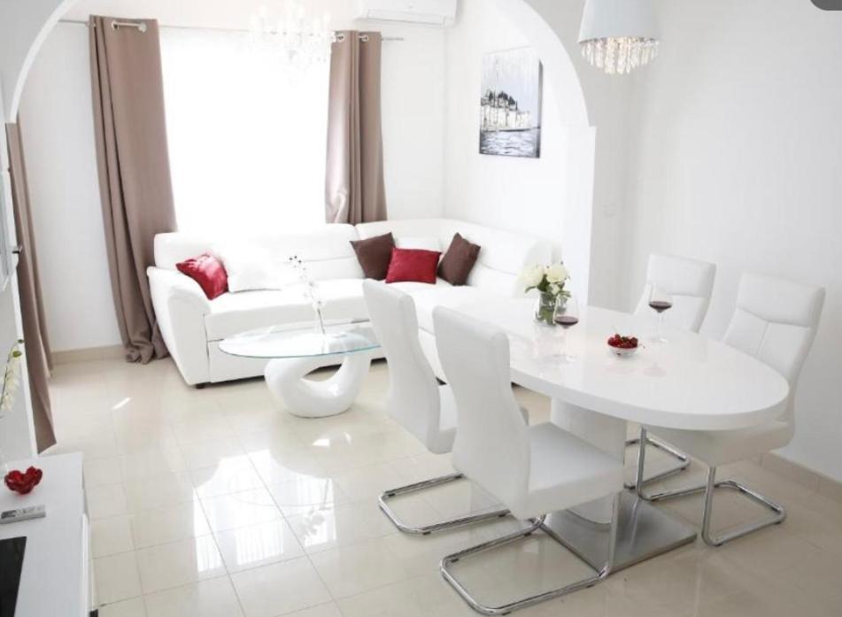 Villa Nera Vodice Buitenkant foto