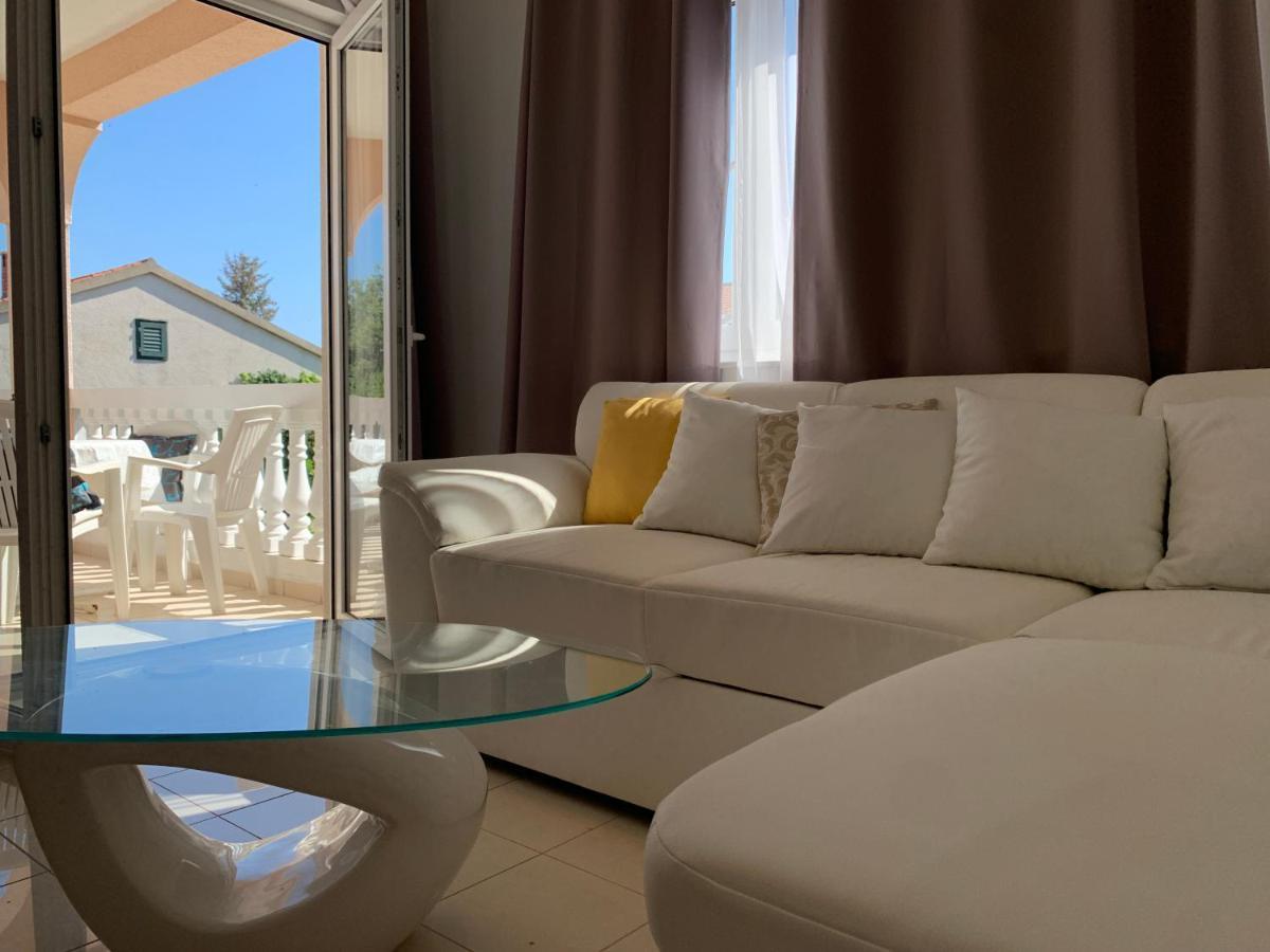 Villa Nera Vodice Buitenkant foto