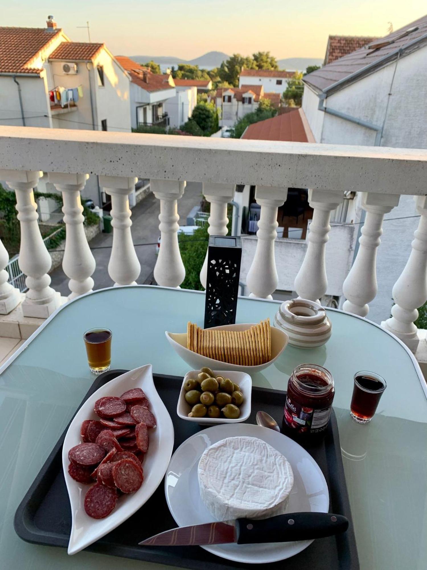 Villa Nera Vodice Buitenkant foto